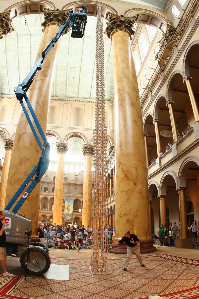 KEVAplanks's tweet photo. Quite spectacular. 5125 #KEVAplanks, 10 hours of construction. Built @BuildingMuseum in #WashingtonDC. Tower tip: Be sure the base is level. Use a plumb line to keep it straight. Build carefully. #worldrecord #buildamind #Engineering https://t.co/TwaR1XALYz