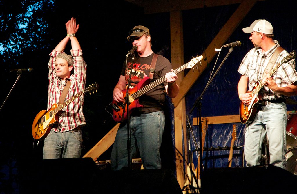 IT'S AUGUST! You know what that means? Time to get ready for all the wonderful festivals coming to Rosebud! <a href="/RosebudCMF/">RosebudChamberMusic</a> runs August 6-12 and our very own #15FameFest goes up on August 26! See you there!