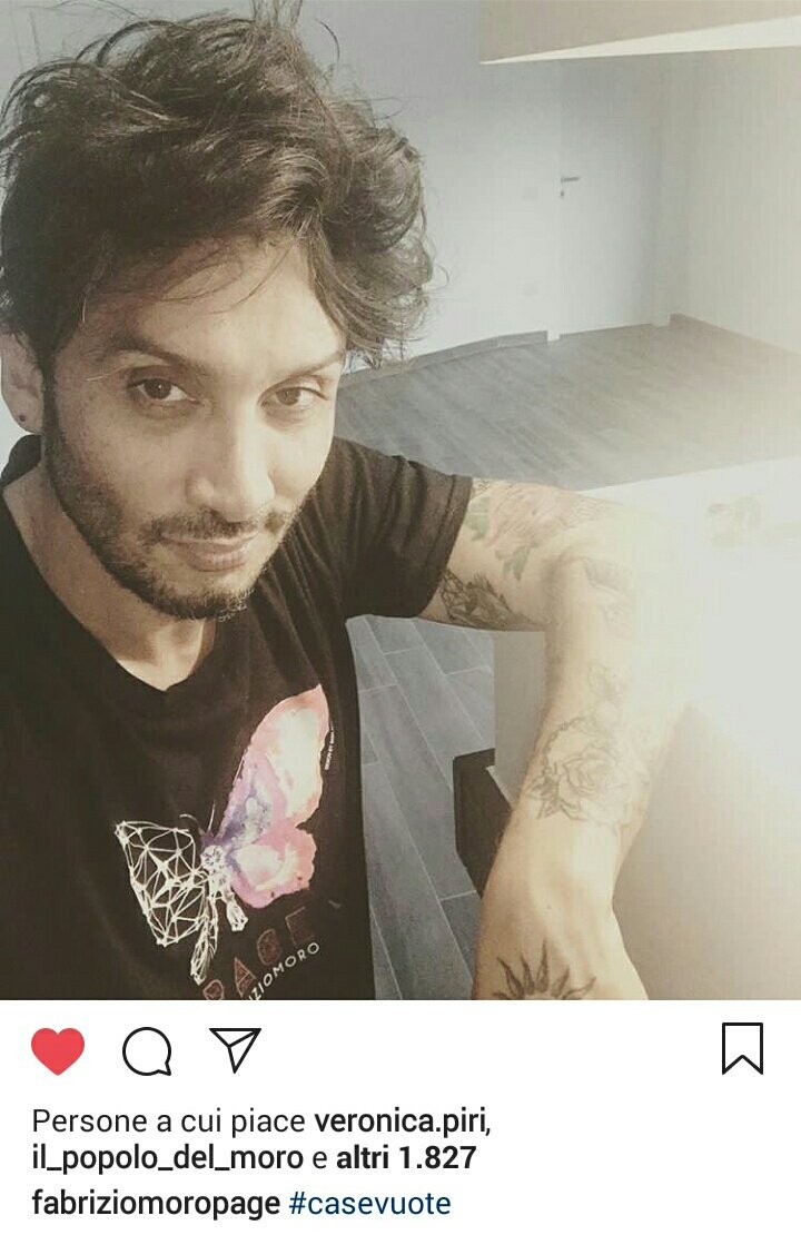 Goddess1998_'s tweet photo. NON C'È DUE SENZA TRE E IL QUARTO VIEN DA SÈ, NO?
Quindi eccoci al 4° trasloco del Bizio, causa: CE STANNO GLI AEREI ✈✈😂😂
#CaseVuote https://t.co/aGxQXwMsAe