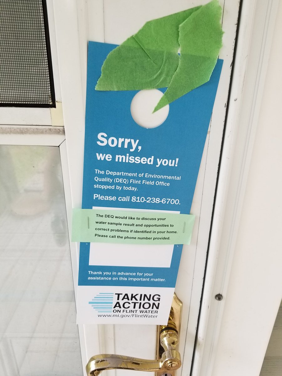 FlintGate's tweet image. Day #1559 in the #FlintWaterCrisis 
No justice or clean water for us today. Dismissals and notes taped to the door about my latest water test. Yipee. @BillMoranWins @MMFlint @maddow @JordanChariton @JoyAnnReid @DrishtiEthics @rhokels @ErinBrockovich