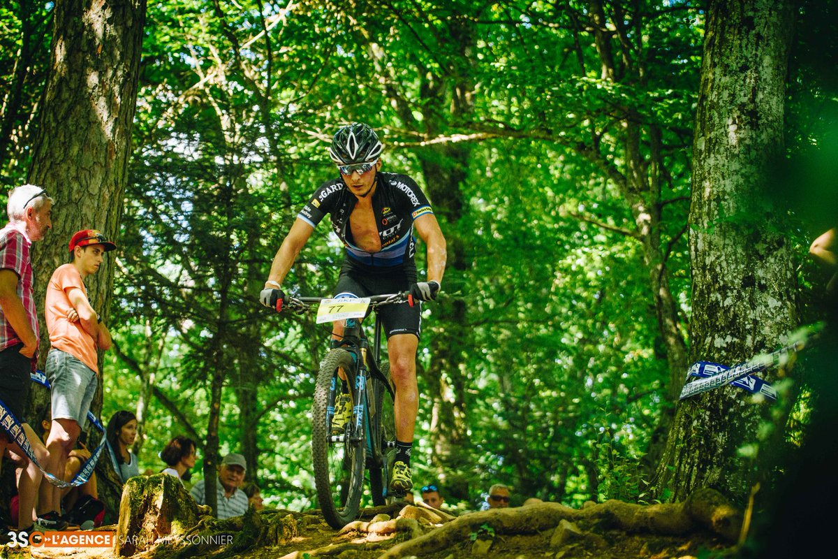 ThomasVincent66's tweet photo. P56 at Elite France MTB Championship ๐
#mtb #pivotcycles #pivotles #mohawkscycles #praxisworks #kaliprotectives #knightcomposites #superfastwheels #esigrips #northwave #race #xc #cycling #nofilter #mountainbike #ciclismo #nofilter #bike #racing #ridehard https://t.co/YElQCNDzdn