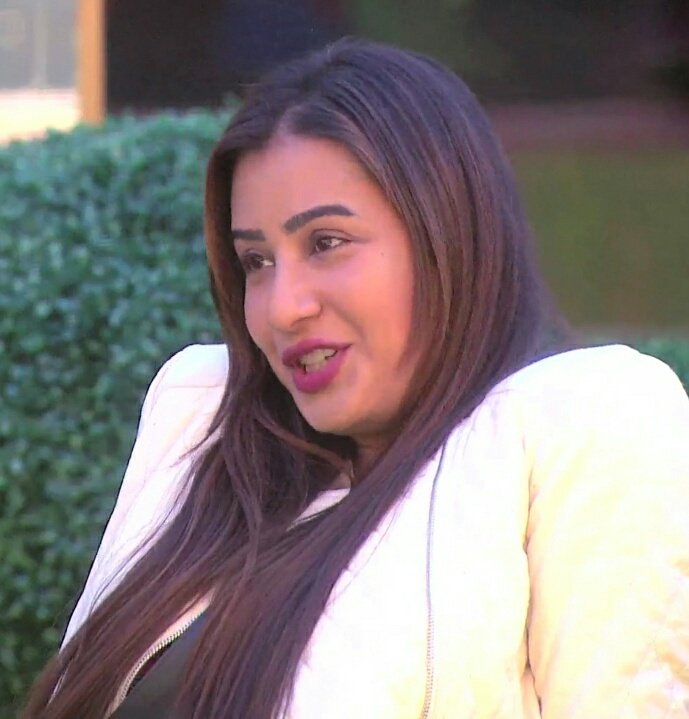MamtaParmar19's tweet photo. @ShindeShilpaS 

Me: haal-e-bayan👇👇

Neend Udti Hai Chain Khota Hai😫😫
Jaan Jati Hai Pyaar Hota Hai😟😟
Aisa Kyon Hota Hai😖😖

What abt uh??

#CutieShilpaDayIn26Days #ShilpaShinde #28thAugustShilpaShindeBirthday #ExpressionQueen #NoFilterNeeded💕💕 https://t.co/q5NMqXRmTM