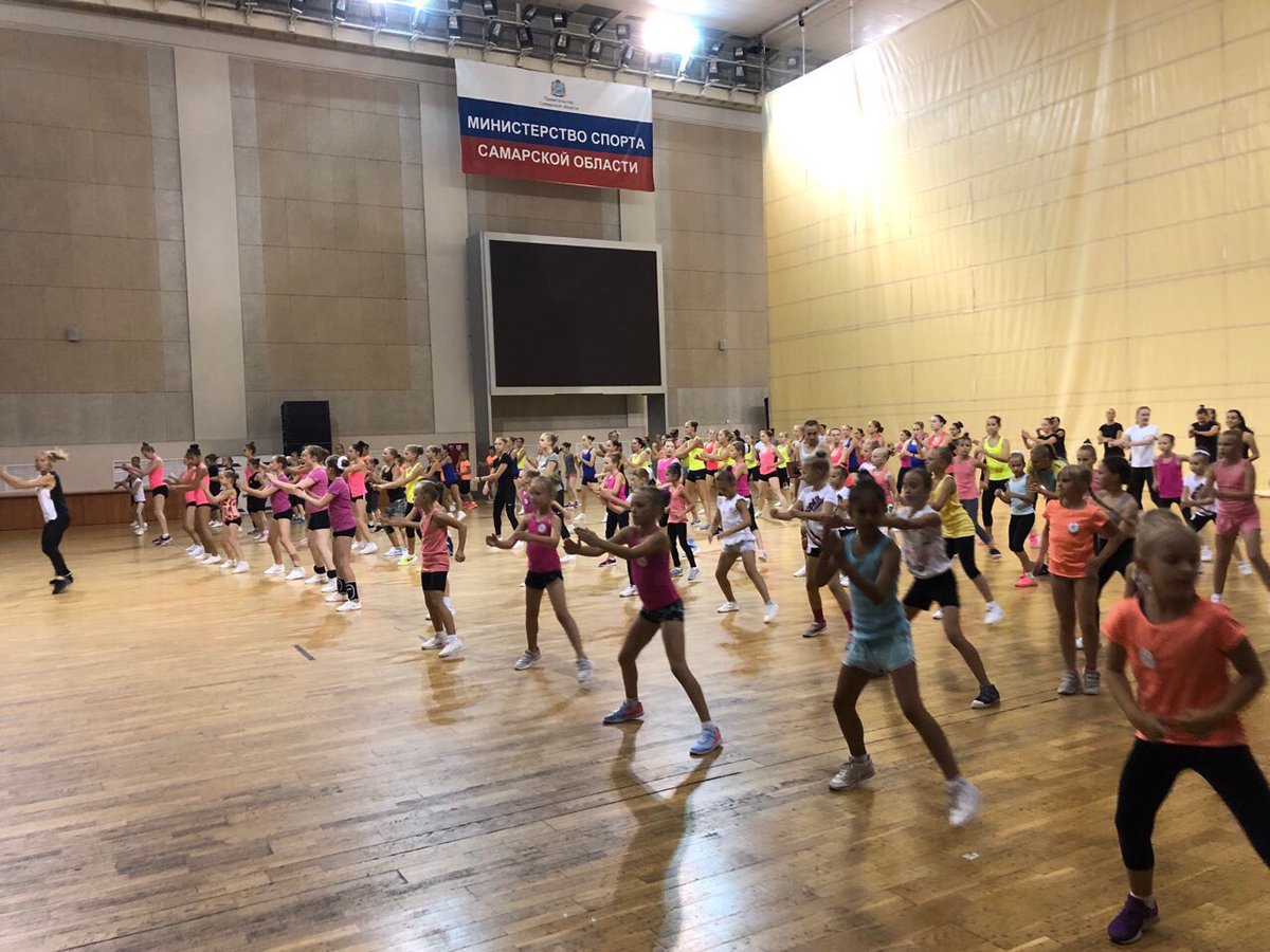 Стартовали V открытые региональные учебно-тренировочные мероприятия Самарской области по спортивной аэробике.