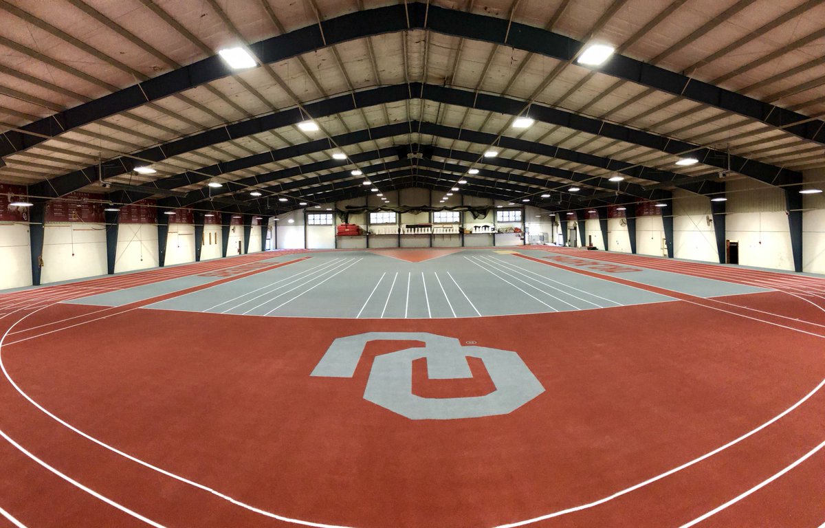 OU_Track's tweet photo. 👀 Mosier Indoor Facility with the 🔥 fresh look after this summer’s resurfacing #Sooners https://t.co/i8Bg8qAUdc
