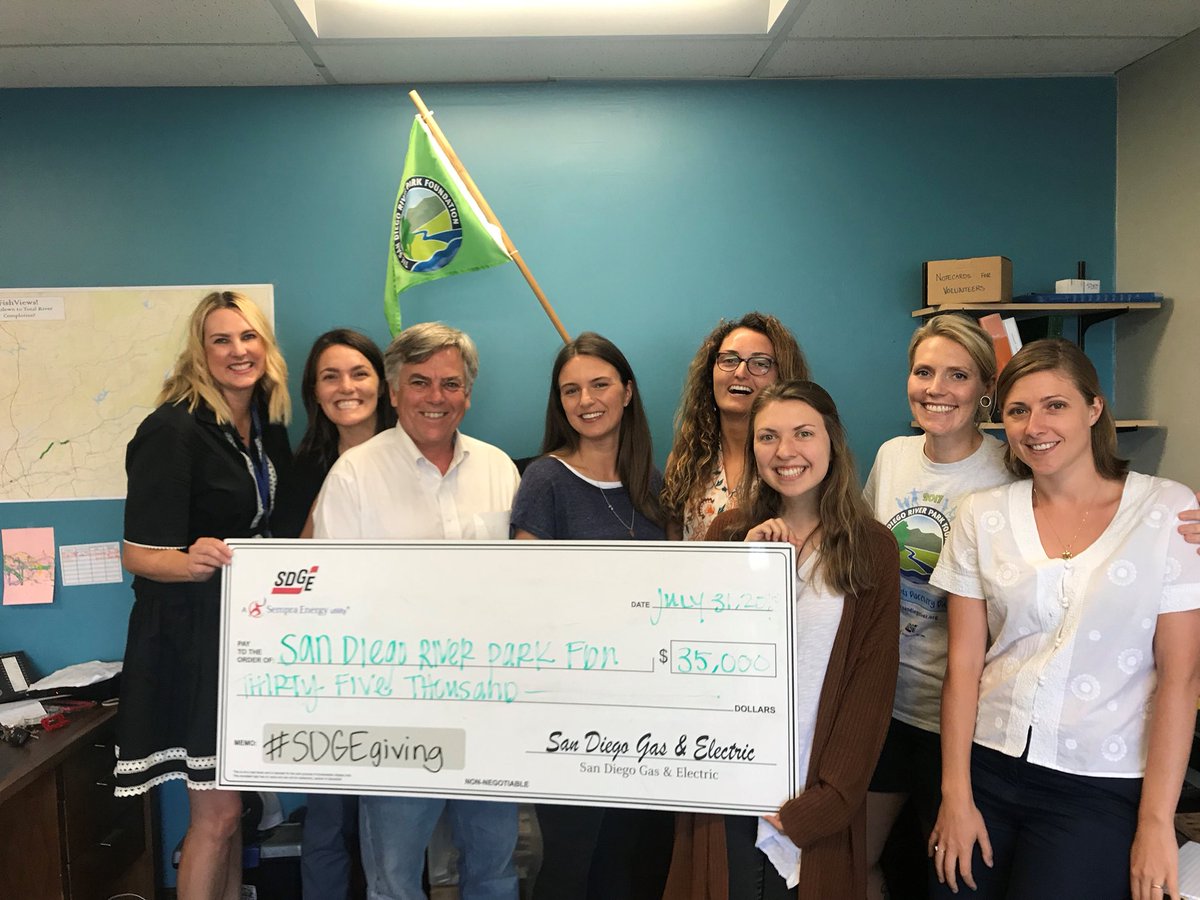 morgiejb's tweet photo. I always enjoy visiting the fine folks at @sandiegoriver! @sdge is happy to continue supporting their Cool River program, connecting kids to the San Diego River! Another fabulous Environmental Champions grantee! 🚙 #SDGEgiving #sdriver https://t.co/4xSZhZyT43