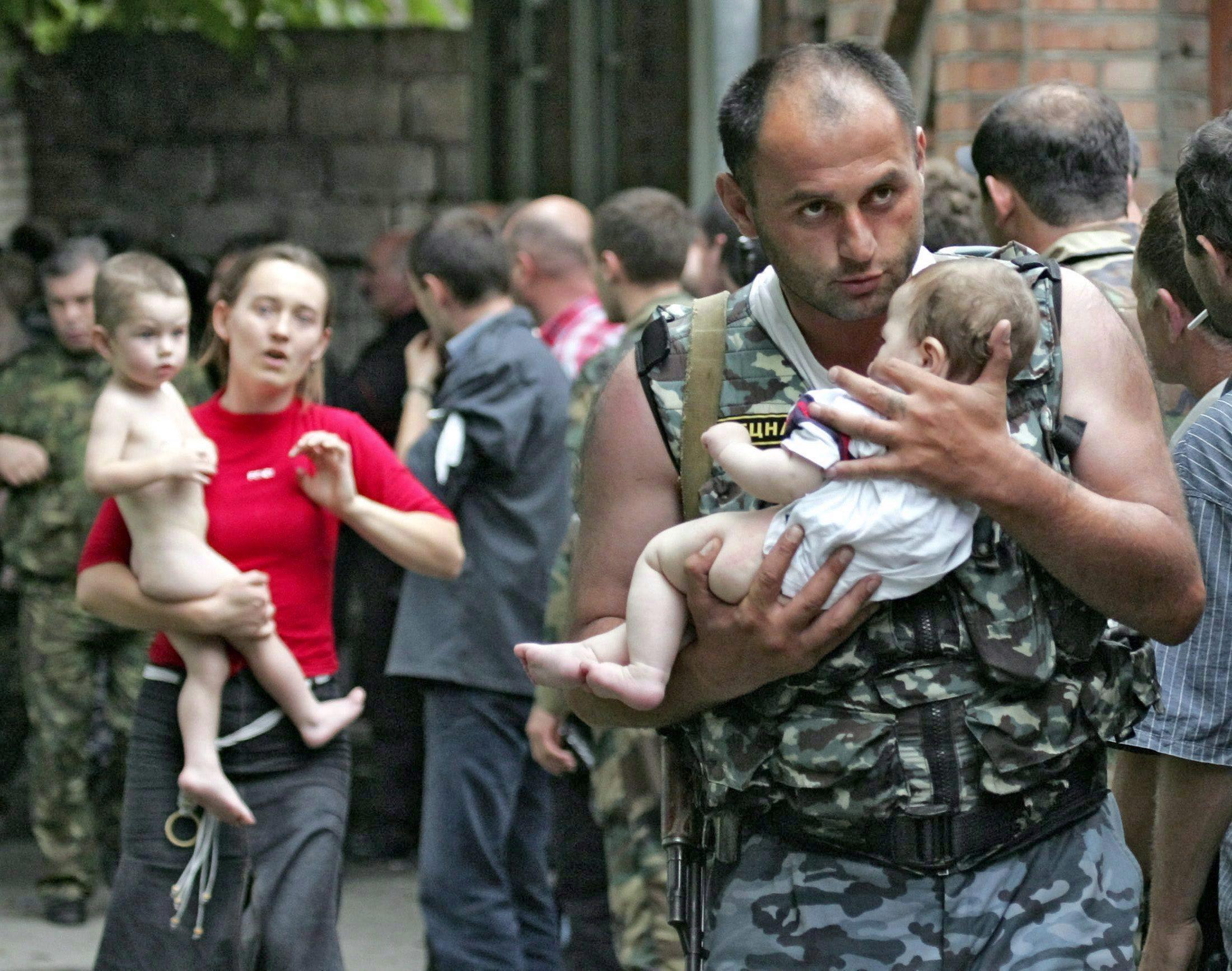 Беслан 1 сентября 2004 штурм