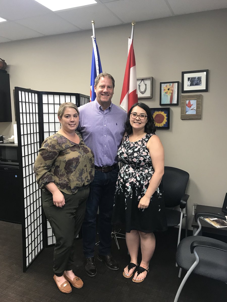 Today @SAMRUVPExternal and I met with @RickFraserYYC ! We had such a great conversation about <a href="/CAUS/">Council of Alberta University Students</a> priorities regarding on-campus mental health supports, affordability of post-secondary, and governance on our campuses. Thank you again, MLA Fraser!! #ableg