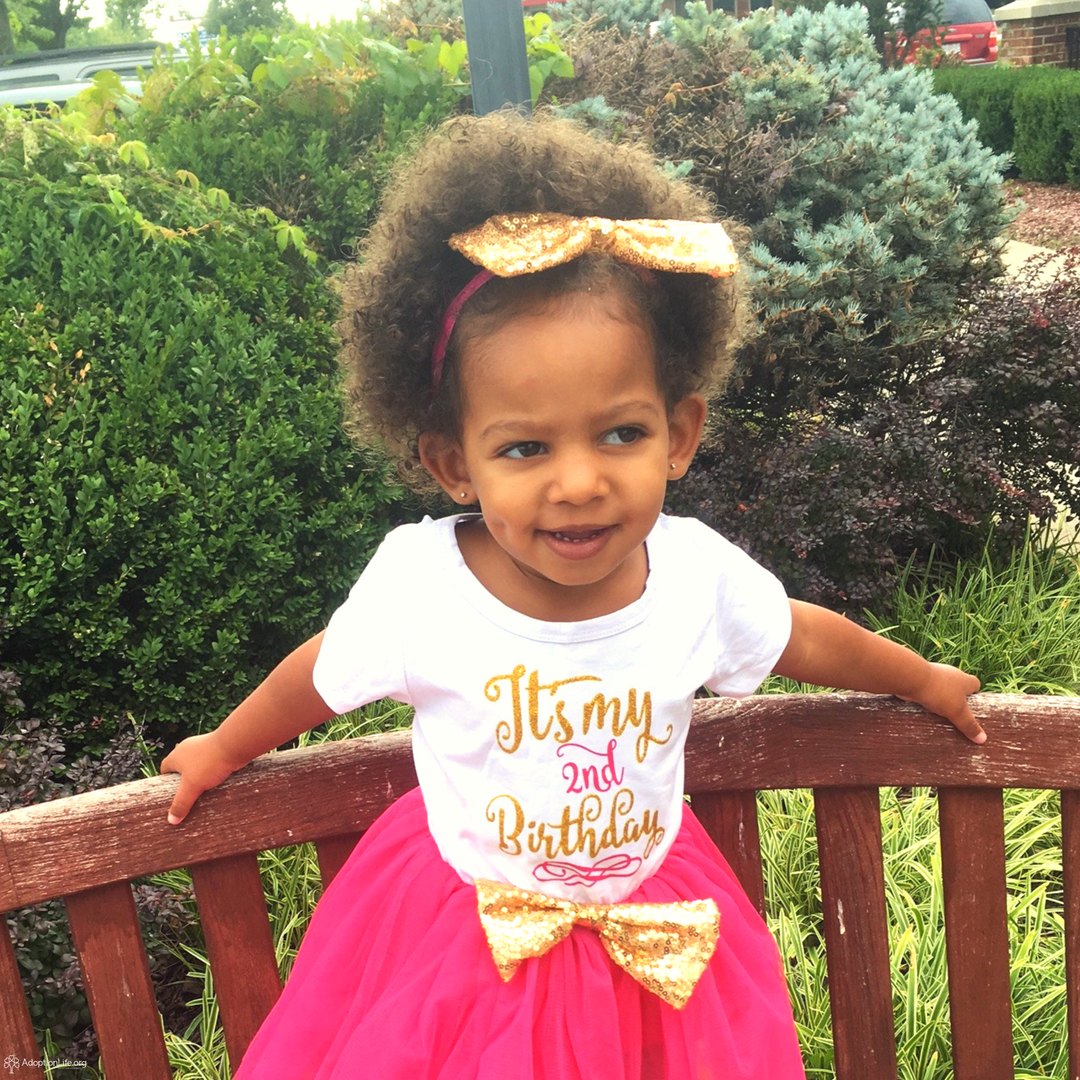_adoptionlife's tweet photo. Happy birthday to this adorable girl! We are sending our love to her and her sweet family. Please don't forget to keep birth parents in your thoughts at this time. #happybirthday #adopted #adoptee #lovenotblood #adoptionjourney #birthmom #birthdad https://t.co/Ei6tgyNNlv