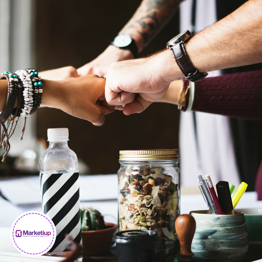Marketiup_'s tweet photo. Do you believe in the old saying "it's not what you know, it's who you know "?💡 

This is the 3rd step for doing social media the right way.

Click the link below to read the full post.

https://t.co/shCw0nvoab💡

#Digitalmarketingagency #Socialmediamarketing #Networking https://t.co/HXhlDXvOXY