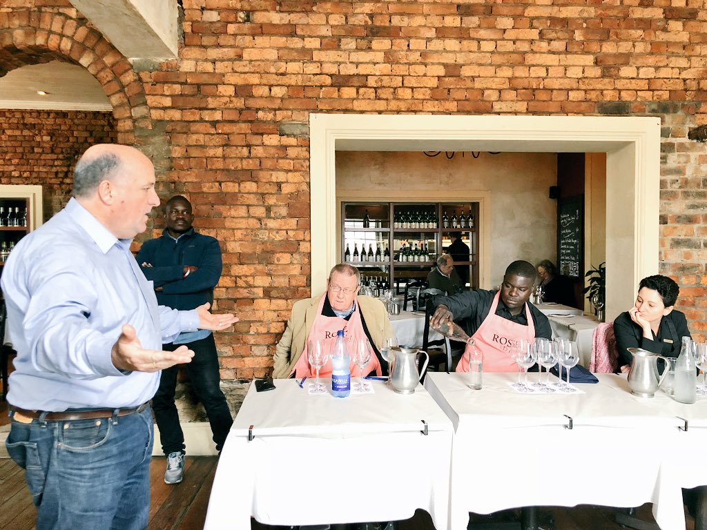 ishotimagesza's tweet photo. A really interesting afternoon judging @RoseRocksSA with @AllanMullinsSA @DlaminiPraisy @ShirleyG_sa @Vile8Nash & Tatiana. Great to see (mostly) consistent colour expression - onion skin - with this year’s entries. Thanks @Mackspill @SocietiBistro for organizing.
#RoseRocksSA https://t.co/kOjcSKQBre