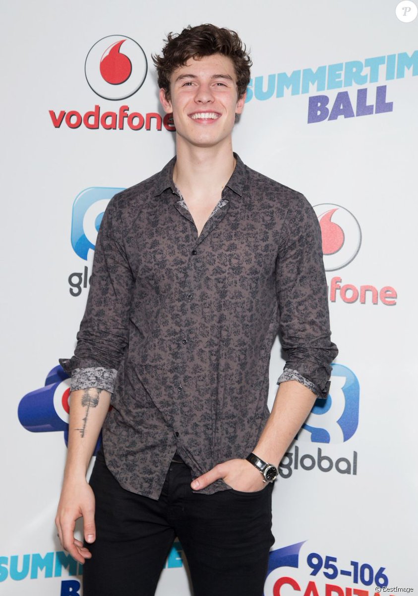 AIexsMendes's tweet photo. And I'm here at the #StanSummertimeBall https://t.co/Aiv9ualwUa