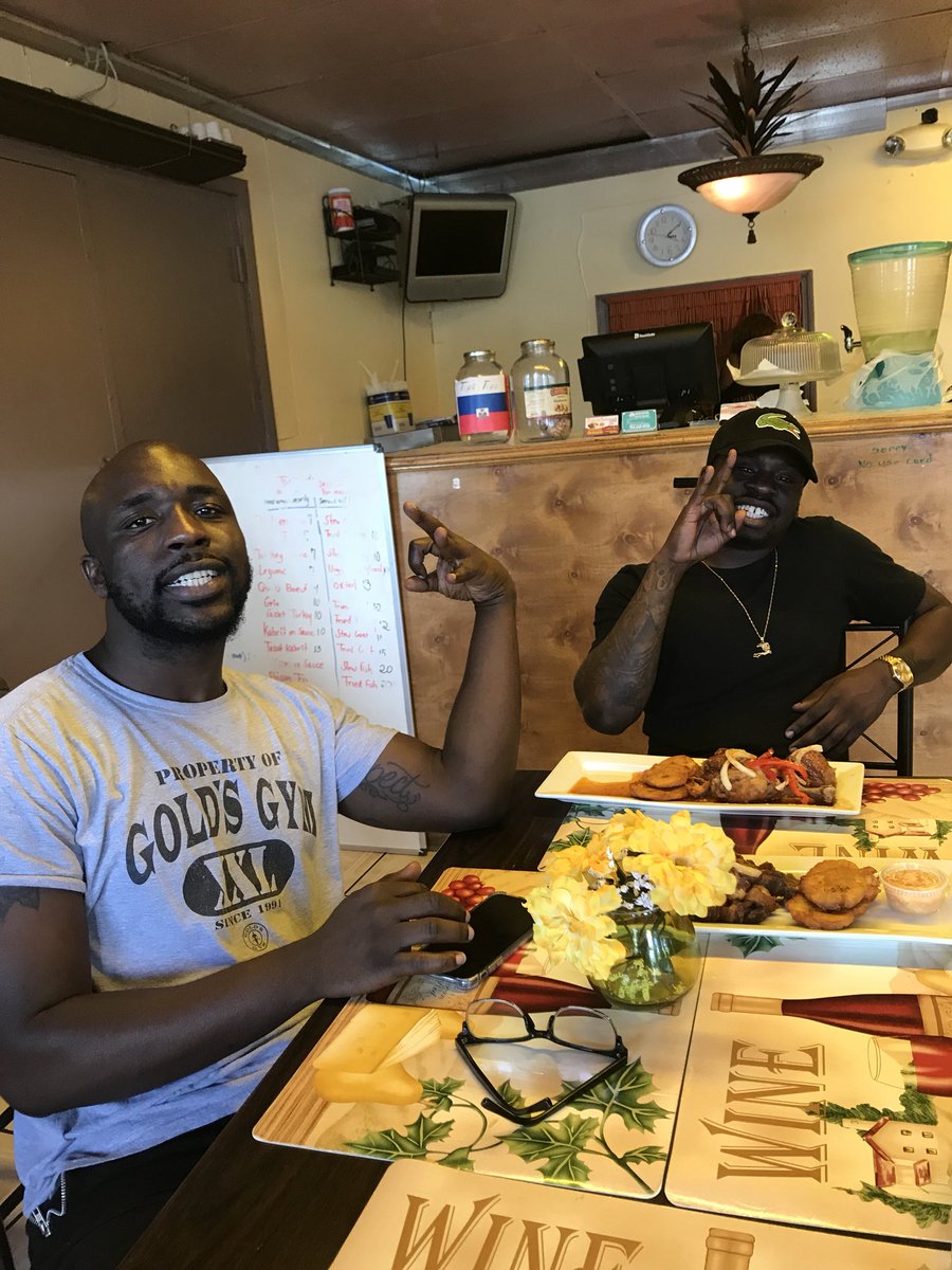 ZoePappi7's tweet photo. @Datsdat1Haitian My niggas slid thru and showed love #SupportWhoSupportU @JalphLauren #FriendlyRestaurant #Caricopia 🌊🌍🌍🔥🔥🔥🔥🌍🌍🌍🌍🌍🌍🇭🇹🇭🇹🇭🇹🇭🇹 https://t.co/zbRn2CSe1B