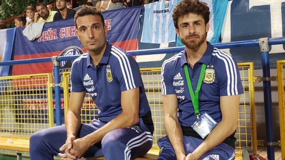 <a href="/lioscaloni/">Lionel Scaloni</a> y <a href="/PabloAimarOK/">Pablo Aimar</a> sera la dupla que dirija a <a href="/Argentina/">🇦🇷 Selección Argentina ⭐⭐⭐</a> en los amistosos con <a href="/Selecciongtcoc/">SeleccionGuatemala</a> y <a href="/FCFSeleccionCol/">Selección Colombia</a> en septiembre