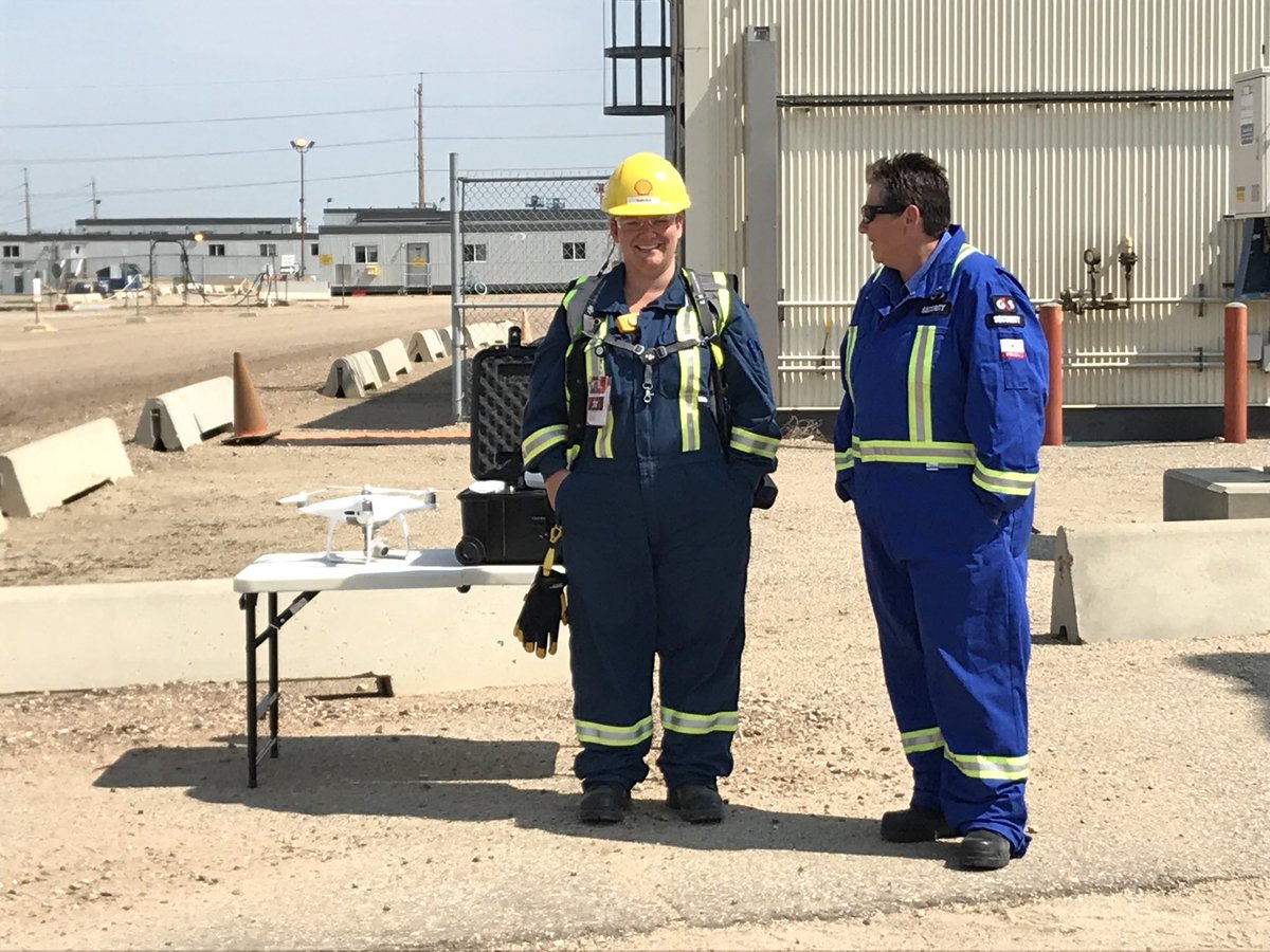GaleKatchur's tweet photo. Thank you @Shell_Canada &amp; @Conal_Mac for the great tour of the Scotford Plant site today.  Great to have so many elected officials and the @ABheartland reps on the tour.   Innovative with Carbon Capture - driving our economy. https://t.co/YsPRgdBmdC