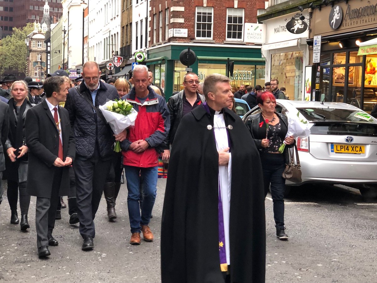 StAnnesChurchSoho tweet media