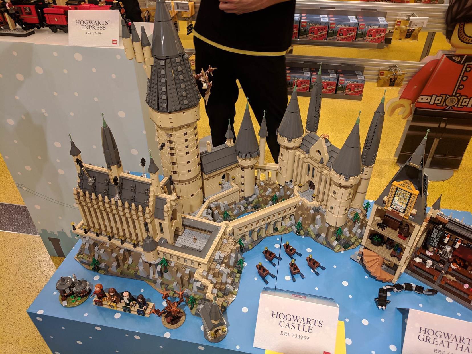 LEGO Harry Potter 71043 замок Хогвартс размер