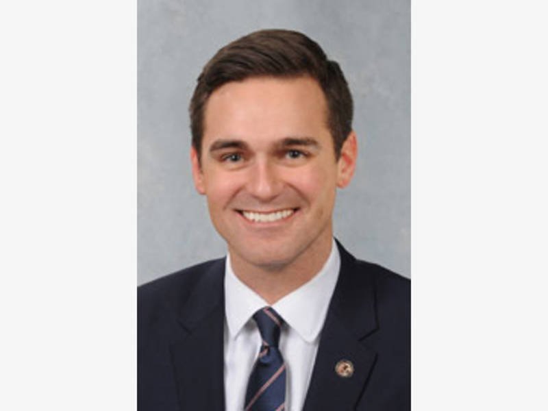 Revenge Porn: Ex Says Rep Catfished Men On Instagram | PatchPM dlvr.it/QdWBjX