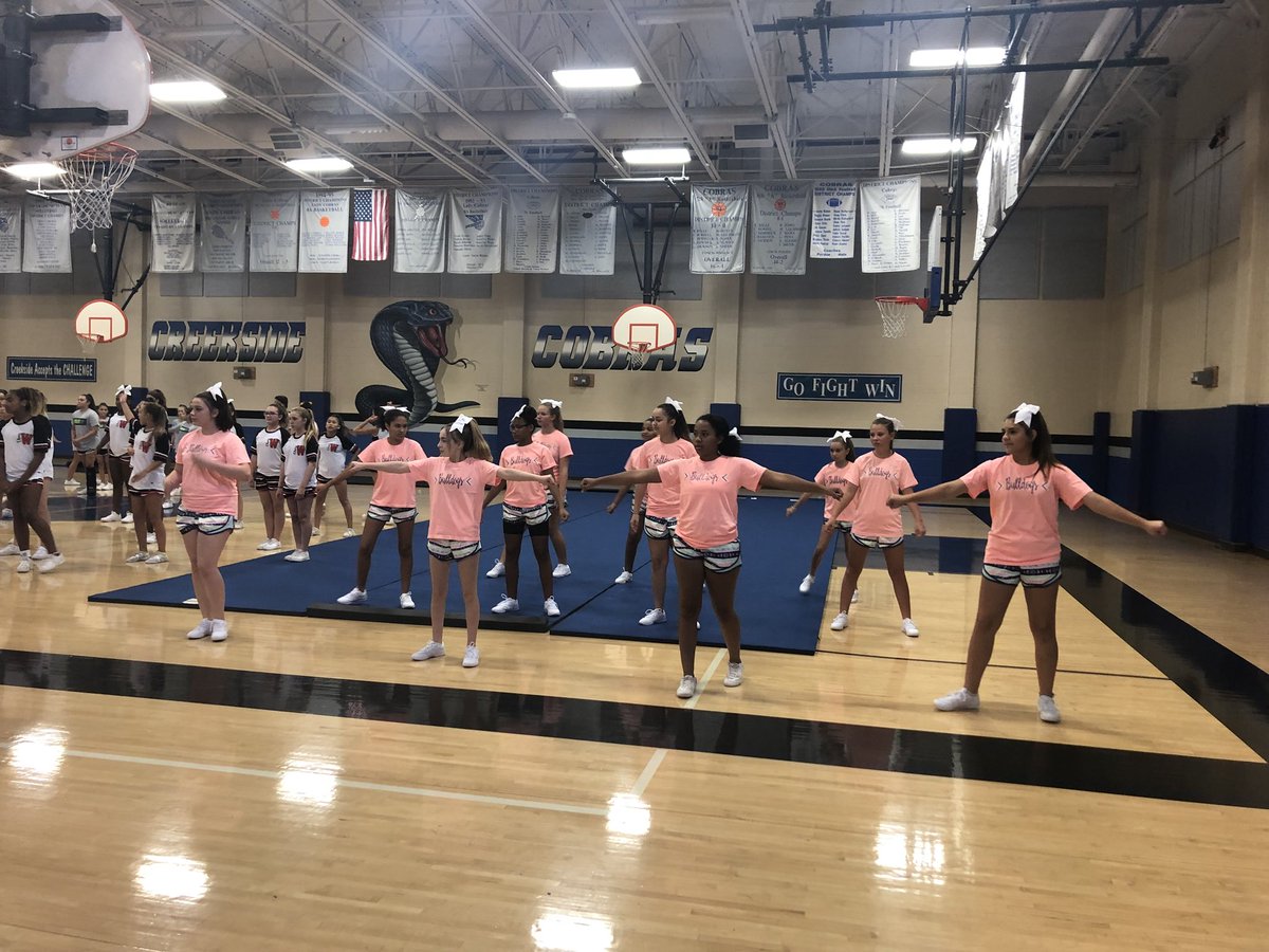 Learning new sidelines🖤💛 #cheercamp #UCA #BIScheer