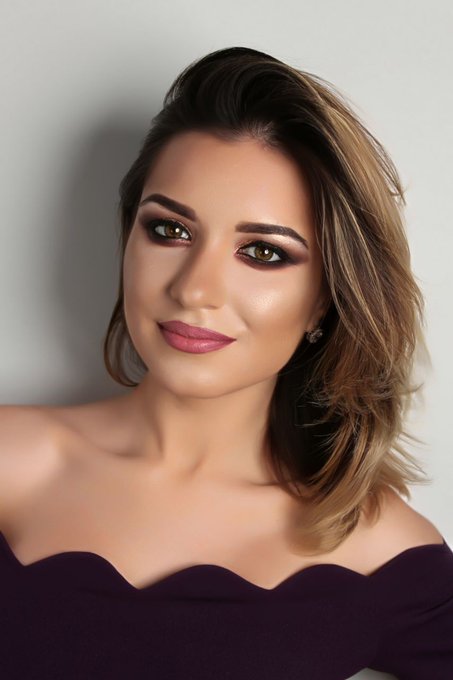 Your body is what makes you sexy Your smile is what makes you pretty And your personality is what makes<a href="/tag/dreamymood"class="tags"><span>#dreamymood</span></a>