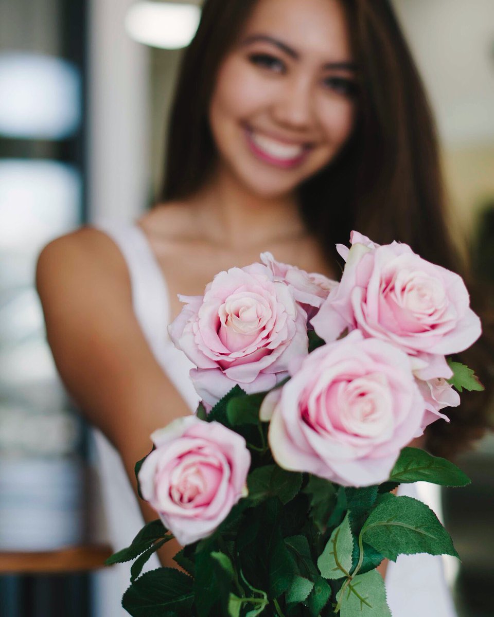 This city has given me so much - not only has it introduced me to some of my closest circle of friends, but it’s also encouraged me to pursue my dreams and use every opportunity to give back to GG. Can’t believe I’ll be passing on the torch in just TWO months‼️😱 #MissGG2018