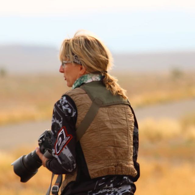 JohnnyKillmore's tweet image. @saralibertephotography being a badass during a roadside break on @veteransride to @sturgisrally .
.
.
.
.
#veteransride #veteransride2018 #vcr2018 #charityride #photographer #monsterenergy #butlermaps #cyclegear #sturgis  #roadtrip #motorcycle  #ontheroad #instagood #instag…
