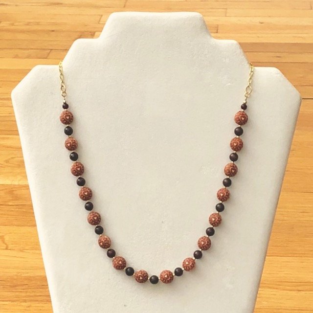 bstrongin1's tweet photo. Red Jasper Carved Heart Bead Necklace https://t.co/9GNk7VVw8R #handmade #redjewelry #rednecklace #beadednecklace #redjaspernecklace #jaspernecklace #redgemstone #gemstone #heartbead #giftforher #giftideas #etsyjewelry #etsyshop #shopsmall #shophandmade #style #fashion https://t.co/zisoZEIpv0