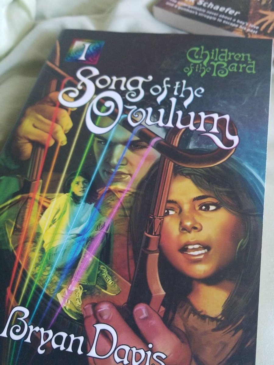 SarahintheS's tweet photo. @BookTubeAThon The teeth have always stood out to me... https://t.co/jlJ3Q4aHWq