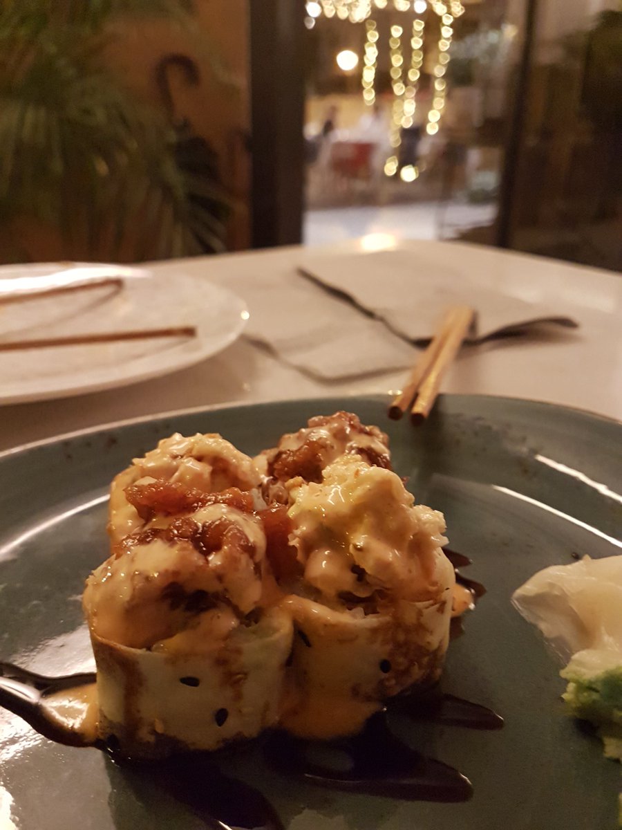 frikiporviajar's tweet photo. Seguimos degustando #Madrid 😋
#LAsushi es un restaurante japonés🥟🍣 Comida de calidad y mucho sabooor en cada bocado. Servicio excepcional. Repetiremos!
📍Príncipe de Vergara (Metro Colombia)
💸Precio medio: 20€ pax 
🎖Valoración: 8/10 https://t.co/v346nQ1dUX