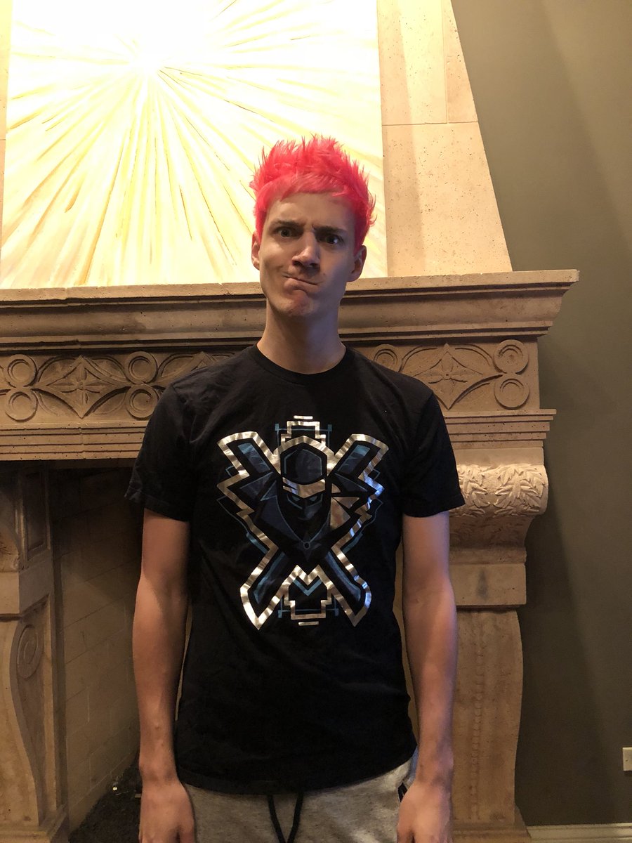 Ninja's tweet image. Turned out a just a little more pink then expected but I think the color is sick! Be live in 2 minutes! 

Twitch.tv/Ninja