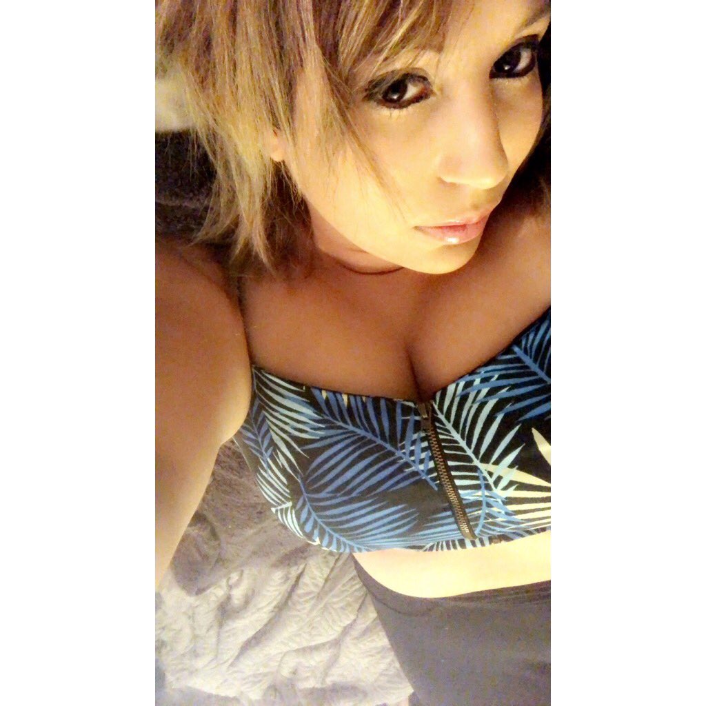 emilyessence's tweet photo. New pic woo #picture #new #lazy #forgottoupdate https://t.co/8VsZ8z9Knn