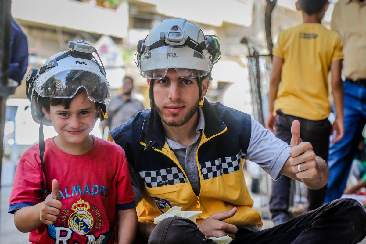 A smile on his face Ismail is a nine-year-old boy from #Afrin area when he approached #scd volunteers to felt safe, and He nodded with his finger to express his solidarity with the humanitarian work they do. @Anasaldyab