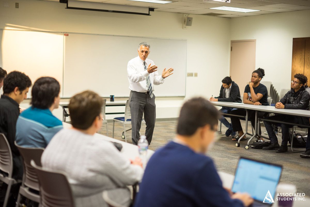 CSULBASI's tweet image. Has a professor at #CSULB changed your life? Tell us who your favorite professor is on Instagram or Twitter using the hashtag #MyTopCollege and tag @CSULB! 🌊
P.s. We&apos;re in the final stretch of the #MyTopCollege contest and we&apos;re right behind #CSUF — get to posting! 😉