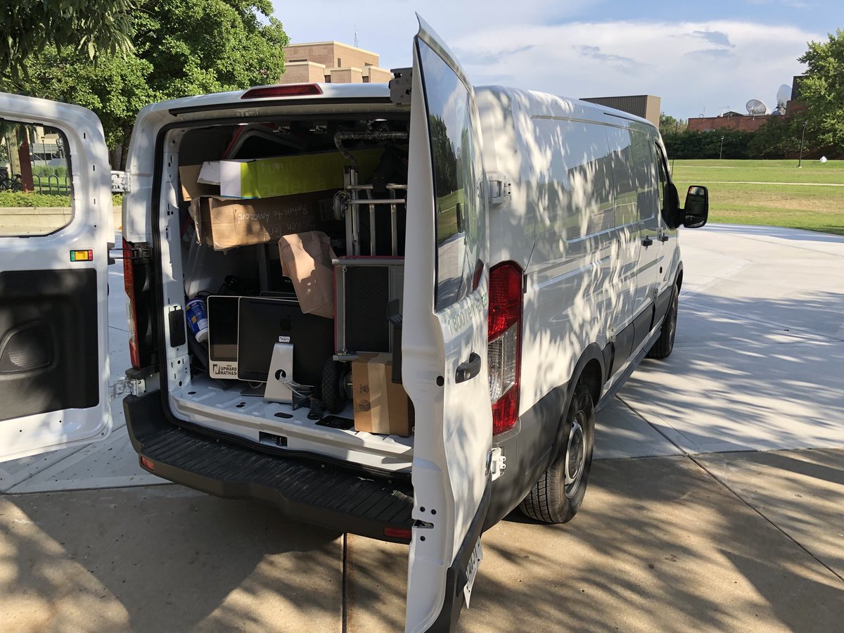 Aaron_Cortes's tweet image. This is what #STEM program la look like in action. #2trip and ready to drive from @NEIU to @CCAS_NEIU @seaperch @iDESIGNsol @REC_Foundation @ObamaFoundation #lowincome and #firstgeneration