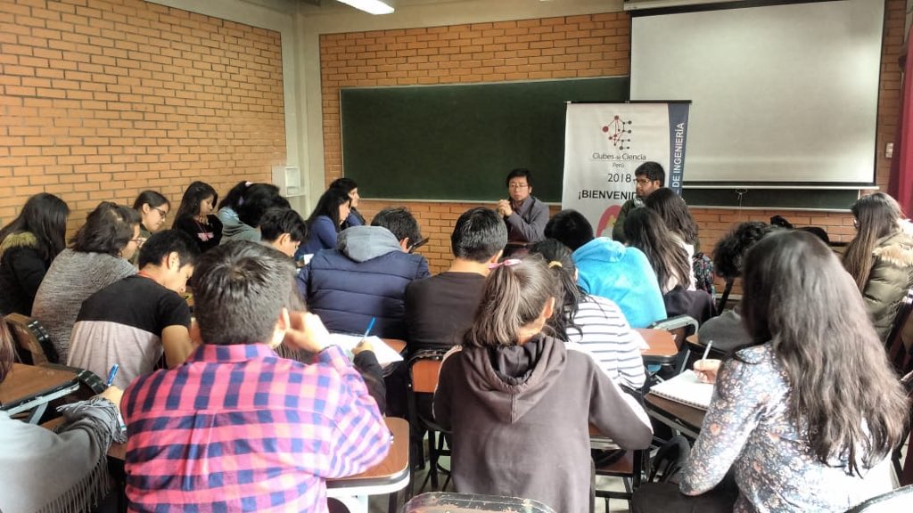 CdeCPeru's tweet photo. Hoy en la @UNIoficial, el club CDC021 dirigido por Juan Carlos Castro (@Cinvestav) contó con la participación de Marino Morikawa. Este grupo está enfocado en el tratamiento de aguas residuales a través de biomateriales 🌱🌿
#CdeCPeru 🇵🇪👩🏽🔬👨🏽🔬⚗️ https://t.co/A7M10yVCxa