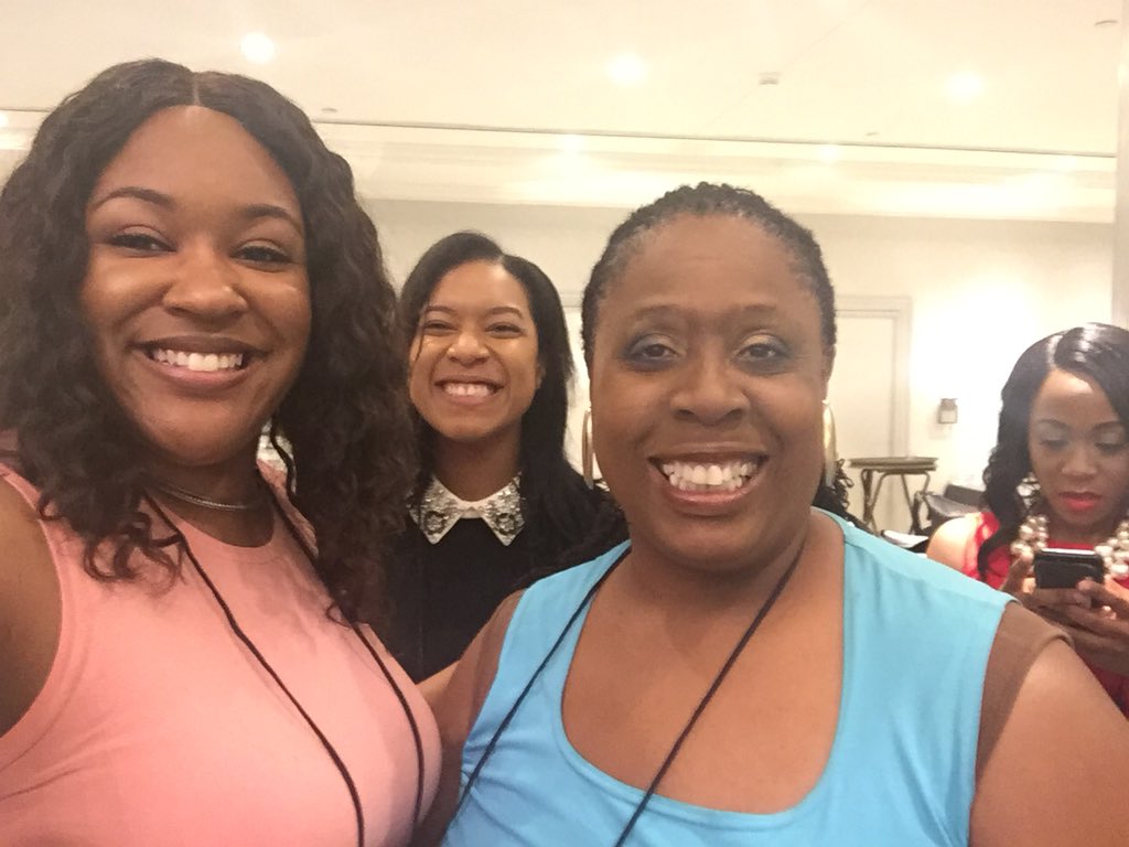 thejazzreport's tweet photo. #NABJ18 @DetroitNABJ Day 1 with Elijah Baker &amp; my favorite mentor Alicia Nails! #WayneStateAlumni https://t.co/t7GJKQ26sH