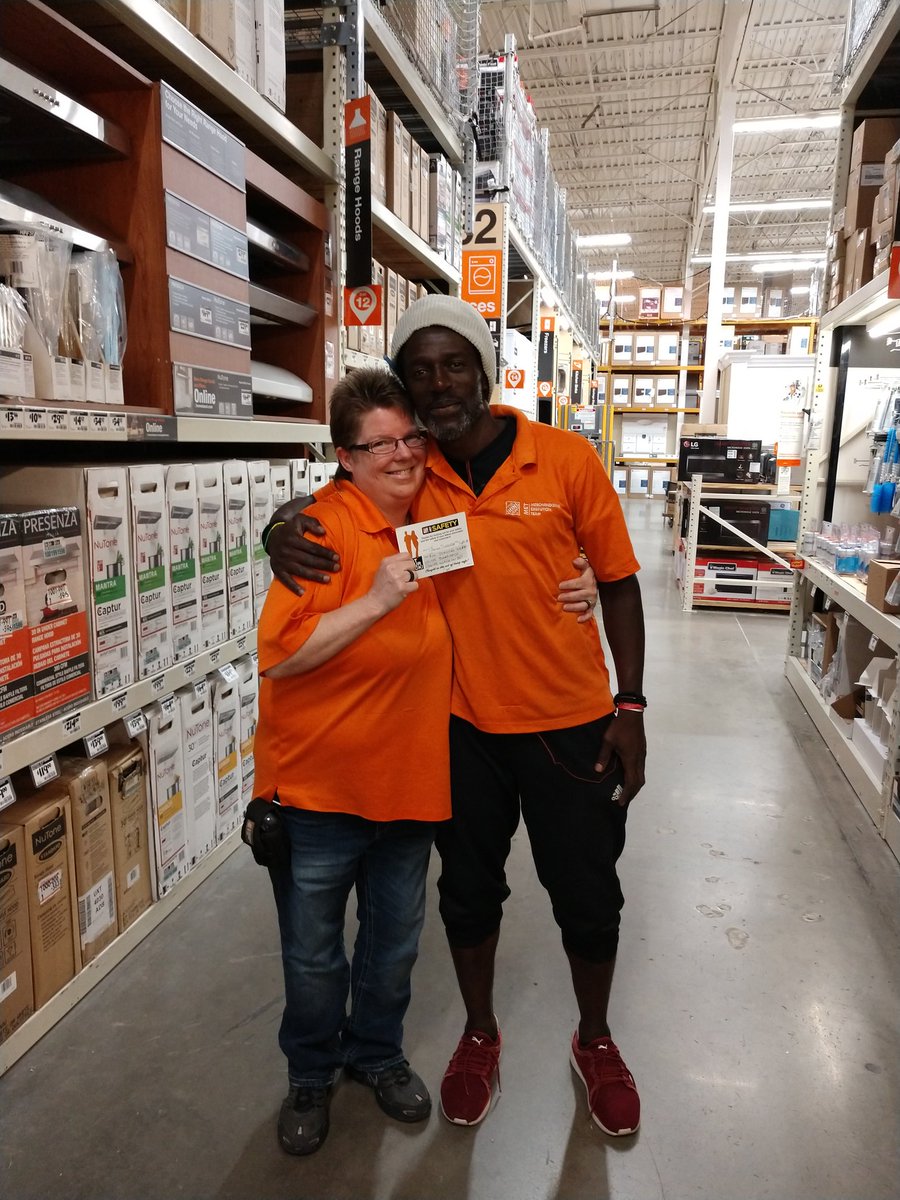Philip Christian Shadid (@thd_cshadid) on Twitter photo MEA Cathy recognizing Thomas for staying safe while using lift equipment at 3907 #SafetyIsPersonal <a href="/calebconnellTHD/">Caleb Connell</a> <a href="/D262NightMET/">Shawn Reedy</a> MEA Cathy recognizing Thomas for staying safe while using lift equipment at 3907 #SafetyIsPersonal <a href="/calebconnellTHD/">Caleb Connell</a> <a href="/D262NightMET/">Shawn Reedy</a>