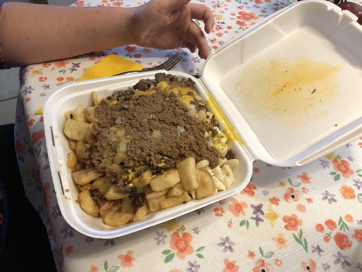 's tweet image. Cheeseburger #garbageplate #wimpys #rochester