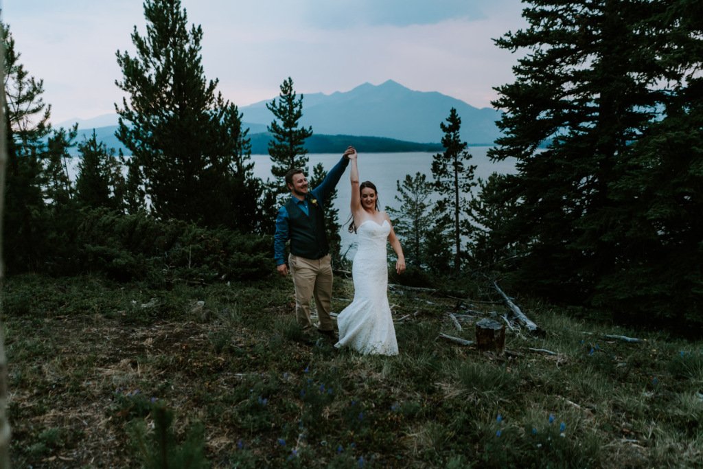 Run_Wild_WithMe's tweet image. Beth &amp;amp; Jeff’s Windy Point Campground Wedding megophoto.com/2018/08/02/bet…