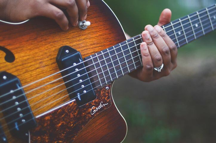 Guitareducation's tweet image. How experimenting with your fingering can improve your guitar solos | MusicRadar #fingertechnique guitareducation.com.au/GuitarEducatio…
