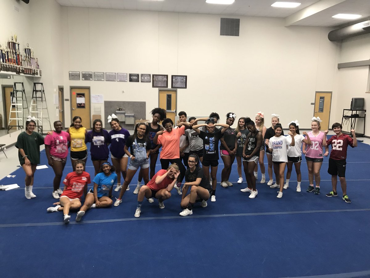 Steele Cheer tweet media