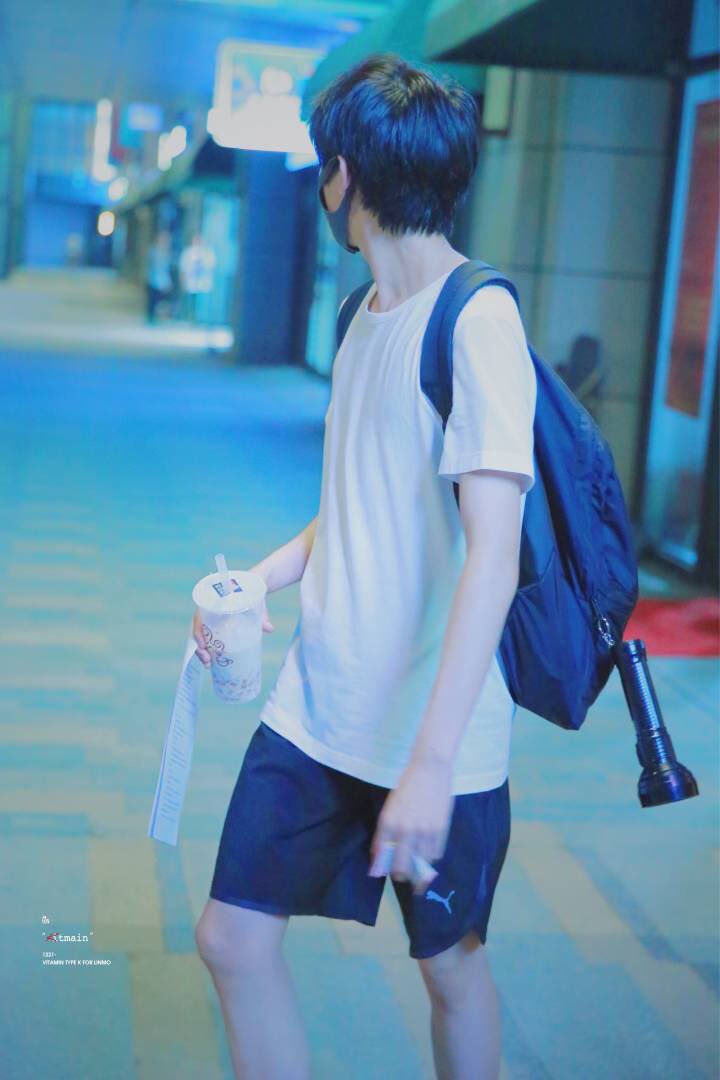 FangMo__TH's tweet photo. {HQ} 180729  @ Beijing
Cr. Kitamin1221_林墨个站

#LinMo 
#HuangQilin https://t.co/tFBMJYce9f