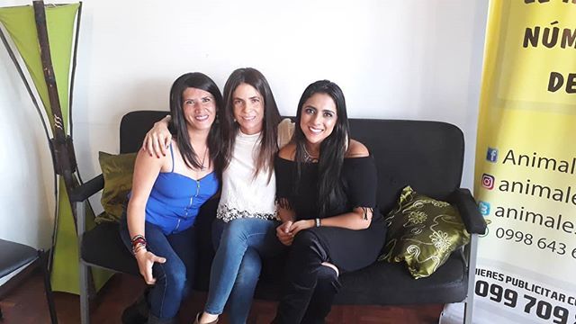 secretostacones's tweet photo. Daniela Saá gerente de hoteles Salina. Nos acompañó el dia de hoy en nuestro programa. https://t.co/JiF91Dqhg8 https://t.co/zBkbf9uJRg