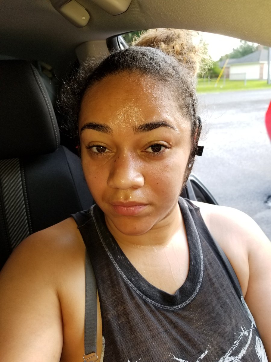 AJack0912's tweet photo. Exercise selfie! #dolphinselfiebingo https://t.co/OwormyZBmi