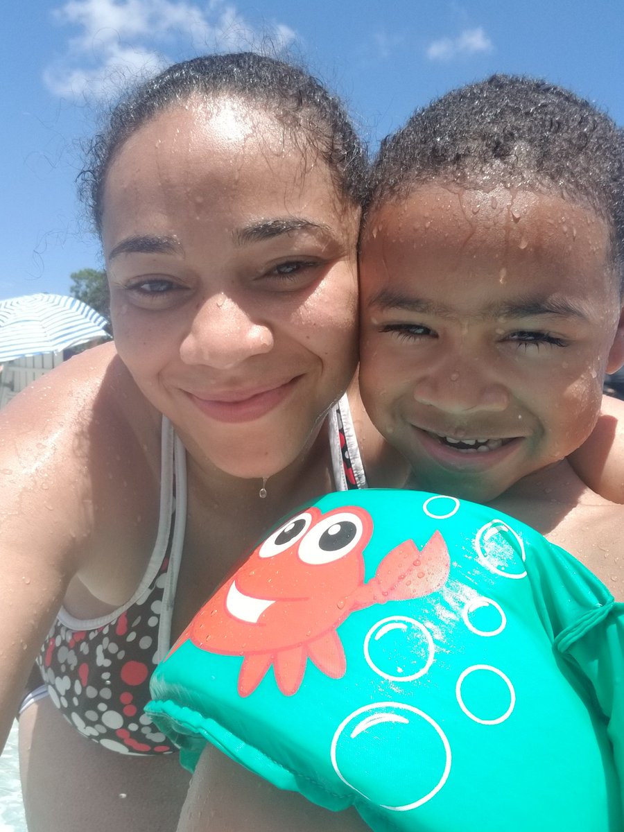AJack0912's tweet photo. Pool! Trying to catch up on #dolphinselfiebingo https://t.co/GsEQOiAO8S