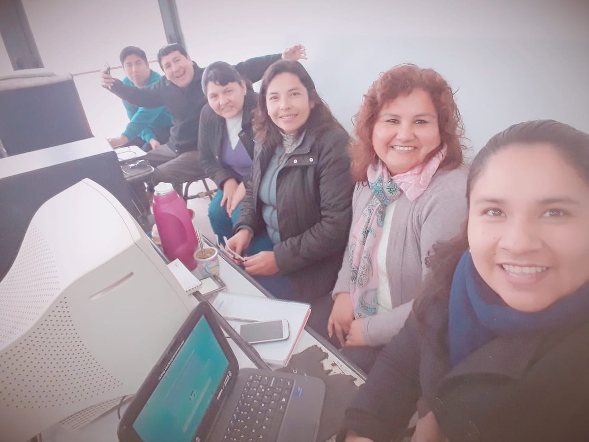 eet3123's tweet photo. Nuestros docentes se capacitan en Aulas Virtuales y Web2.0 - @Tecpetrol
#AulasVirtuales #AulaExtendida https://t.co/StsiDRaY0e