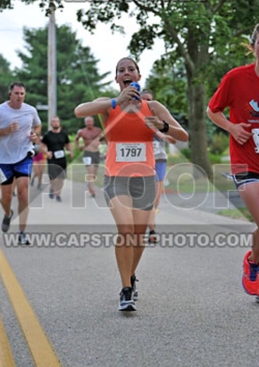 danacci5's tweet photo. Definition of NARP running part 2: casually drinking some bud light during a 10 mile road race 🍻 https://t.co/iWQGIHEeES