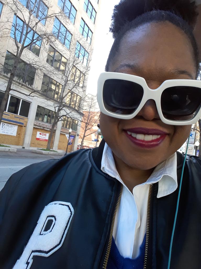 LoveU2LifeCC's tweet photo. I just visited the brand new @cvspharmacy ...the ONLY full service convenience store in Downtown Fort Worth!!! It is lovely. I've been watching construction. You should see it! #TheHeartCoach #HOWLifeCenter #Loveu2Life #iTEAMLikeAGirl https://t.co/UllocewNzH