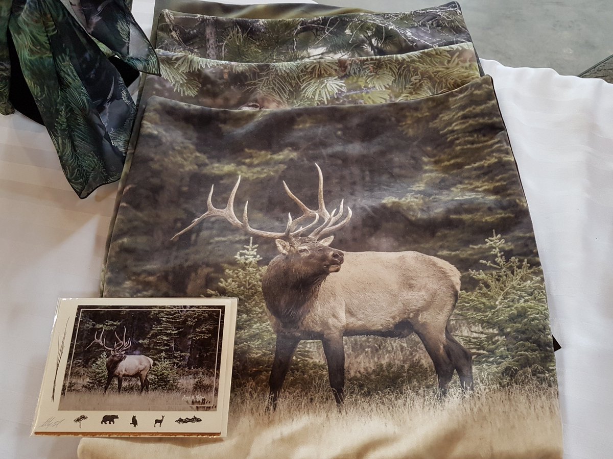 BacktoNaturePh1's tweet photo. Our mission is to help support the rehab of orphaned and injured wildlife.  Check out our new #backtonatureclothing and help us help them! https://t.co/0UDgO7ZwGr