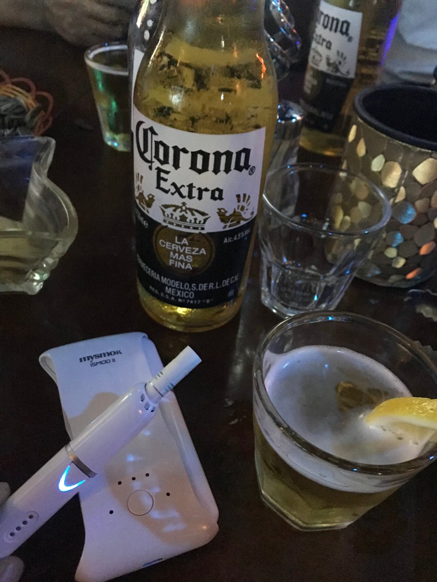 Jenna29456427's tweet photo. Never drink this much in my life. Dizzy😑
#mysmok #ismod #vape #vaping #ecig #vapelyfe #vapers #vapelife #vapefam #vapeon #iqos #smoke #아이코스 #アイコス互換 #アイコス #電子タバコ #タバコ #加熱式タバコ #プルームテック #マイスモク #アイスモド #喫煙 #禁煙 https://t.co/fyisQjFi4q