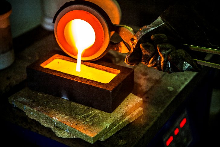 The Physical Gold market is a multi-trillion dollar industry however, is still largely opaque, specialist and requires significant capital to invest #jinbitoken #ICO #crypto #blockchain #gold

Please visit our website for additional information

buff.ly/2KxJzHQ